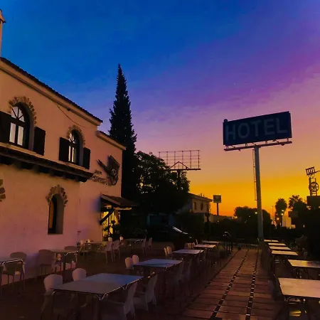 Hotel La Carreta Chiva