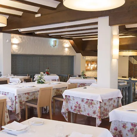 Hotel La Carreta Chiva