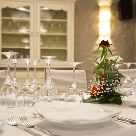 La Carreta Hotel 3*