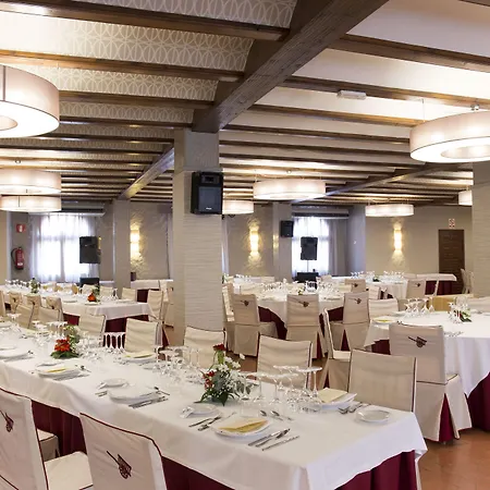 La Carreta Hotel