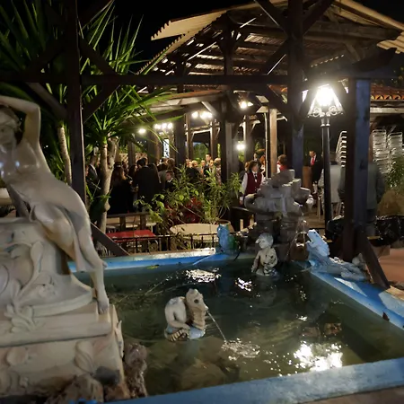 La Carreta Hotel 3*