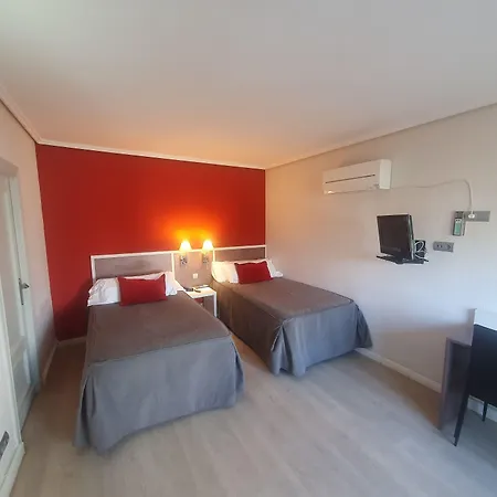 Hotel La Carreta 3*