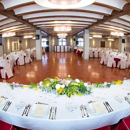 Hotel La Carreta 3*