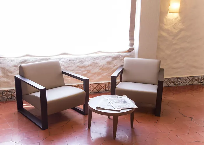 La Carreta Hotel
