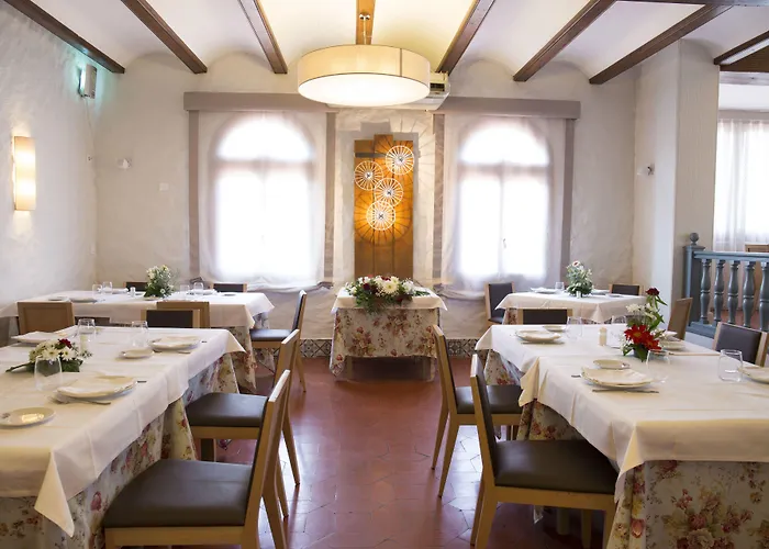 La Carreta Hotel Chiva